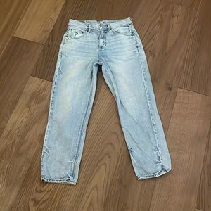 Acid washed women’s jeans
